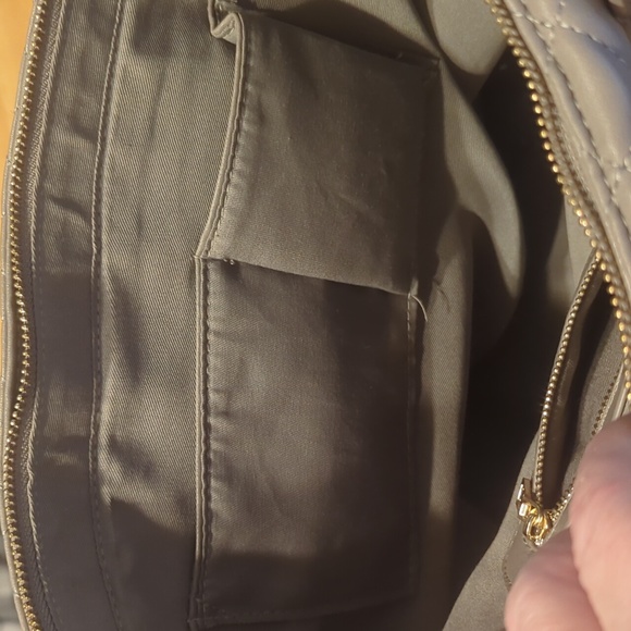 BCBG Paris tote bag - Picture 8 of 10